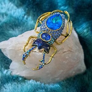 Elegant Blue and Gold Beetle Brooch